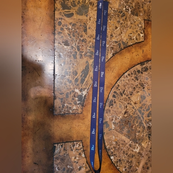 Dior Blue Ribbon - Picture 2 of 4